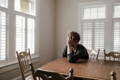 Emotional Differences: Moderate versus Abusive Alcohol Consumption