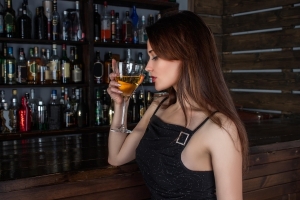 Estrogen and Alcohol Consumption in Women: Hormonal Interactions and Health Risks