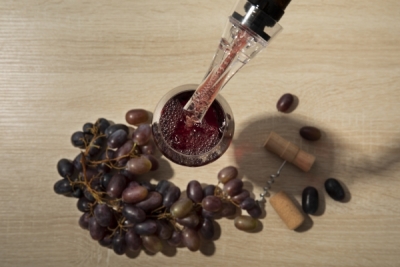 Study Suggests Wine&#039;s &quot;Matrix Effect&quot; Enhances Polyphenol Benefits Beyond Isolated Alcohol